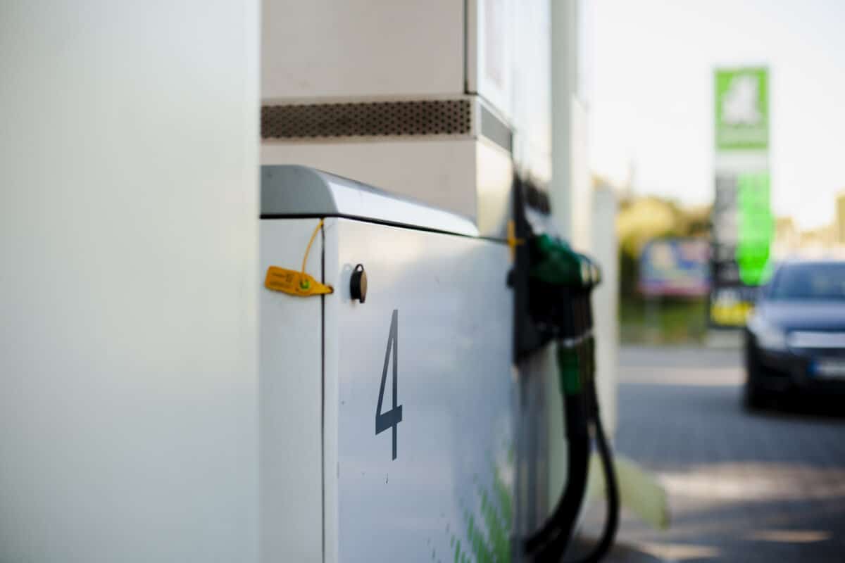 Posto de gasolina 24h: imagem de uma bomba de abastecimento