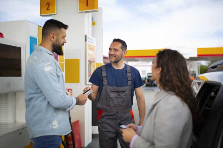 como atrair mais clientes para o posto de combustíveis?