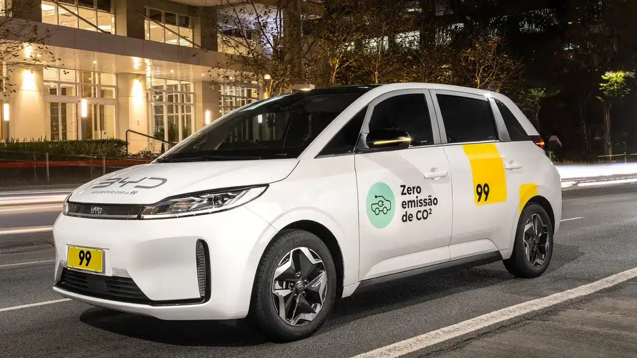 Por que os motoristas de aplicativo estão migrando em massa para os elétricos?